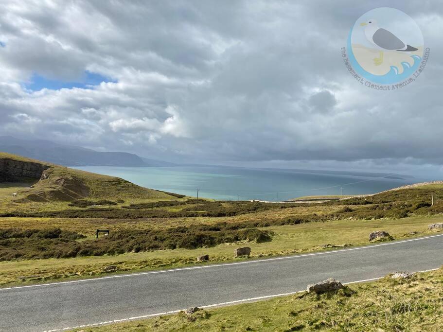 Central Llandudno, Private Parking Near To Beach, Pier & Shops Exteriör bild
