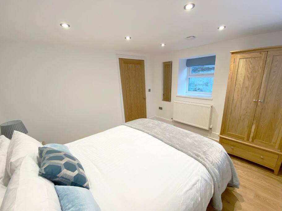 Central Llandudno, Private Parking Near To Beach, Pier & Shops Exteriör bild